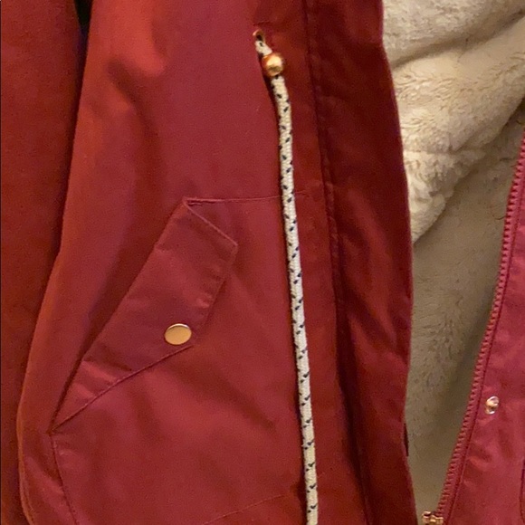 Soft winter coat *LIKE NEW* - Picture 4 of 6